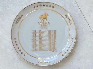 uoka plate 20cm horse racing horse . Dubey vodka . plate 