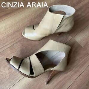 CINZIA ARAIA チンツィアアライア ブーティーサンダル
