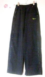 送料無料 NIKE ナイキ ウインドパンツ メンズS DRI-FIT 黒 ブラック スウッシュ トレーニング ナイロンパンツ ポリエステル