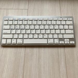Bluetoothワイヤレスキーボード 薄型 軽量 無線 2.4GHz 各種スマホ/タブレットPC/パソコン対応キーボードBTK1