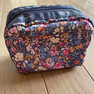 レスポートサック 化粧ポーチ LeSportsac コスメポーチ ポーチ 花柄 ピンク 美品