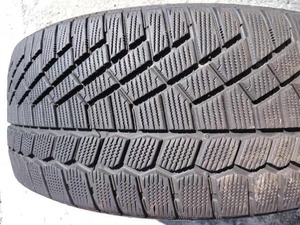 225/45R17 94T XLスタッドレスコンチネンタル VIKING 5 1本 BMW E90 E87 F22 F20 W204 R172 W209 W117 AUDI S3 A3 TTランエボ WRX GOLF TSI