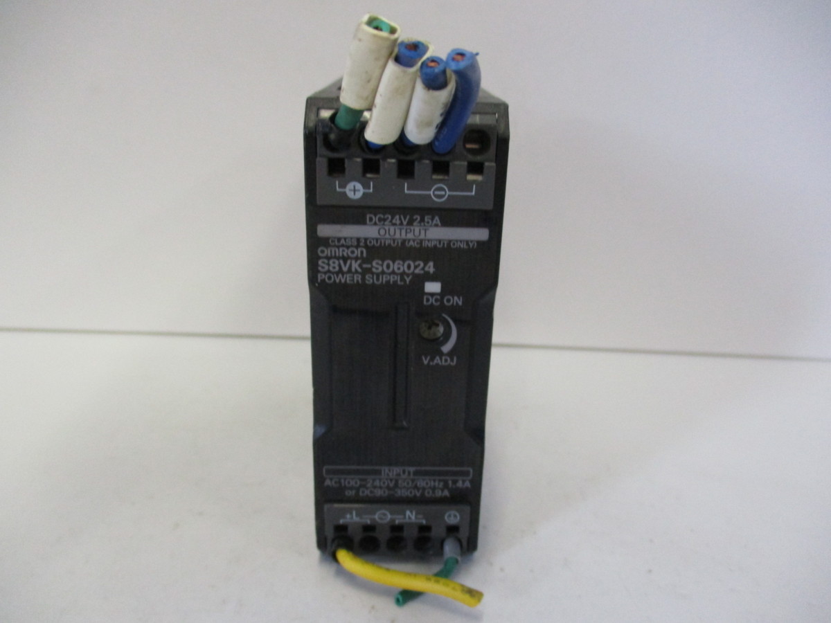 2個在庫あり ●MITSUBISHI シーケンサー FX3G-40M / FX2N-8EYT-ESS / S8VK-S06024 / P7SA-10F-ND-PUセット 中古品 住まい、インテリア 工具、DIY用品 電材、配電用品