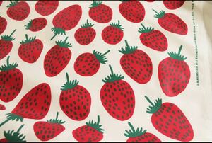 marimekko マリメッコ マンシッカ 赤 生地幅x50 はぎれ ファブリック ハンドメイド