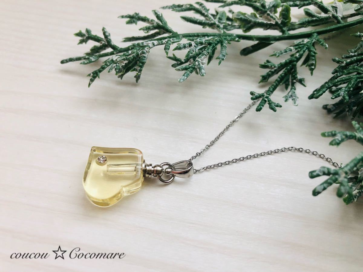 Quantité limitée Pendentif transparent arôme coeur pur [Acier inoxydable] Couleur jaune clair, Fait main, Accessoires (pour femmes), collier, pendentif, foulard