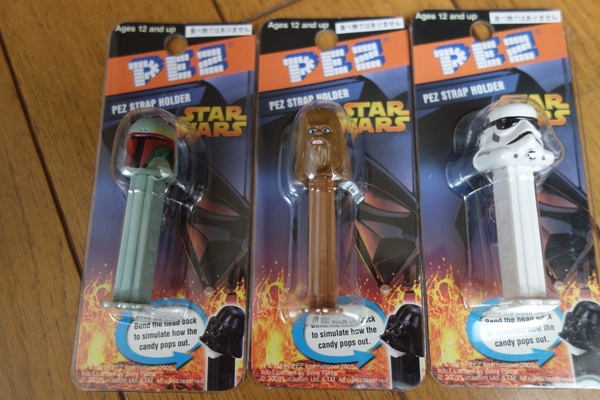 スターウォーズミニPEZ　トルーパ　チューイ　ボバ