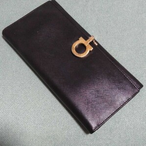 ②-5 フェラガモ 長財布 Ferragamo