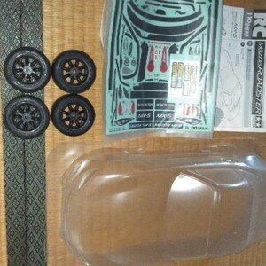 タミヤM05用ロードスターボディ、タイヤホイールセット