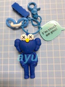 セサミ×カウズ 【青】キーホルダー 可愛い セサミストリート KAWS kaws 韓国 バッグチャーム キーリング ストラップ