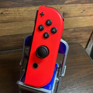 Nintendo Switch ジョイコン R ネオンレッド