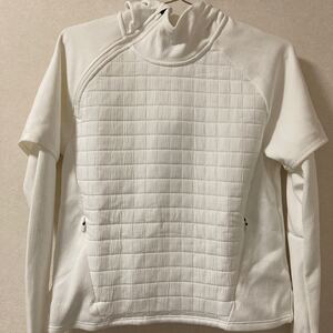 トレーニングウエア ランニングウエア フード付き【新品未使用】