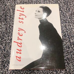 中古洋書 ≪洋書≫ Audrey Style / Pamela Clarke Keogh