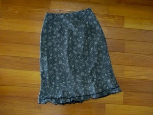 ☆フェリシモ☆　日本製　上品な　ひざ丈スカート　Ｌ（６７-９３）