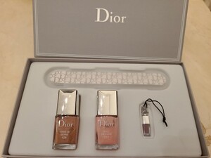 Dior ネイルセット ネイルストラップ付き