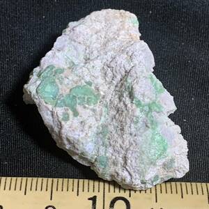雲南省産バリサイト Variscite・12g（中国産鉱物標本）