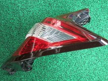 ★日産ノートE12後期純正　LEDテールランプ　右側　USED 良品_画像5