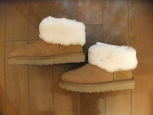 訳あり！新品、UGG 人気のカフタイプ CLASSIC MINI FLUFF ブーツチェスナッツ / US6！