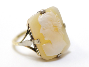  Vintage 14K Gold shell cameo ring 