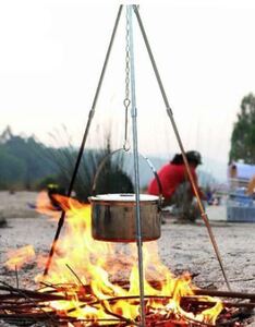 新品●アウトドア用 三脚 トライポッド バーベキュー 吊り下げ 焚き火 キャンプ 焚火 BBQ ダッチオーブン キャンプファイヤー 料理