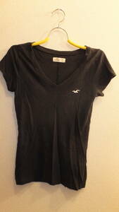 ★HOLLISTER★Ladies Tops Size S ホリスターレディーストップスサイズS　USED IN JAPAN　ＶネックＴシャツ