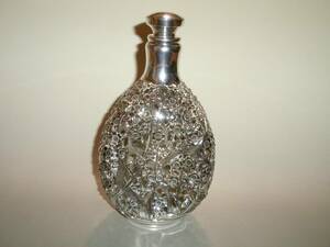  plum . carving silver . inside glass te Canter decanter bottle 