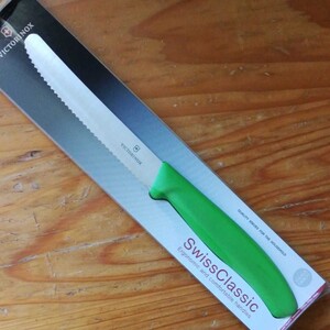 VICTORINOX トマトベジタブルナイフ グリーン