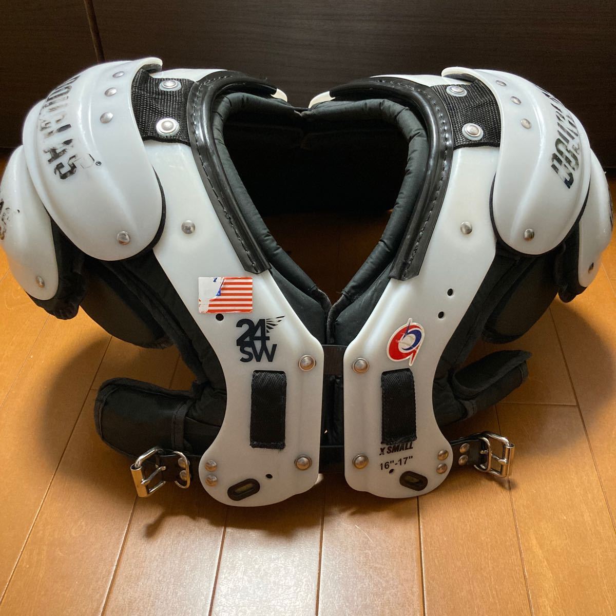 格安新作 ヤフオク! Riddell ヘルメット DOUGLAS ショルダーパッ