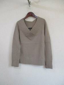 INDIVI beige V neck knitted (USED)92516②