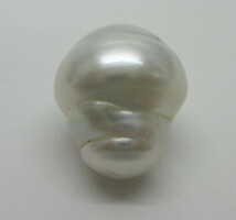 ∮真珠専門館∮ 白蝶真珠ルース 12.1×14.1mm ナチュラルカラー 面白い形シリーズ （税込み）_画像3