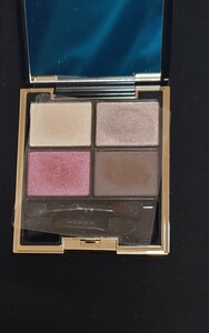 SUQQU デザイニングカラーアイズ 06 宵紅
