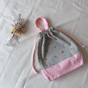 【ハンドメイド】ストライプさくらんぼ 体操着入れ お着替え袋 体操服入れ 大きめ巾着袋 体操着袋