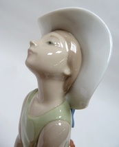 (☆BM5)☆[SALE]LLADRO/リヤドロ #5009 鏡の前で/若草色の少女 フィギュリン 陶器 人形 高さ22.8㎝ グリーン 女の子 オブジェ 置物 ☆_画像7