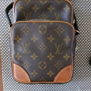 LOUIS VUITTON アマゾンショルダーバッグ