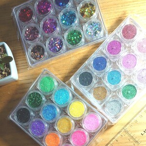 新品未使用 ネイル ホログラム 3ミリ あります。36色セット ネイルアート UVレジン ラメパウダー1202