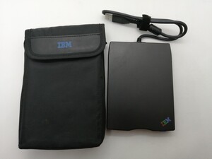 IBM 純正 3.5インチ外付けFDD フロッピーディスクドライブ FD-05PUB USB接続 ケース付き