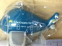  Vietnam Airlines キーホルダー 新品 ベトナム航空 飛行機 航空機 keychain keyring _画像1