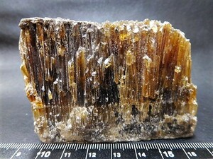 アンバーカルサイト（琥珀方解石）原石２８５g