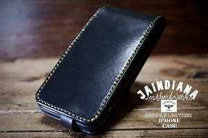 iPhone13 case hand .. saddle leather black * Brown under opening (iPhone13pro*mini specification .. made . possible )