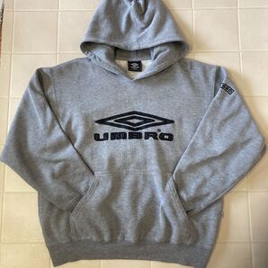 UMBRO パーカー