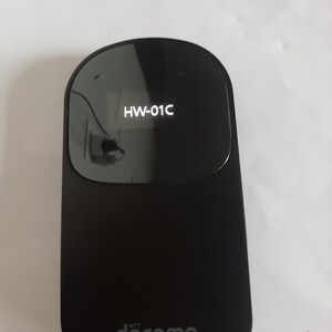 Docomo ポケットWiFi HW-01C シリコンケース付き