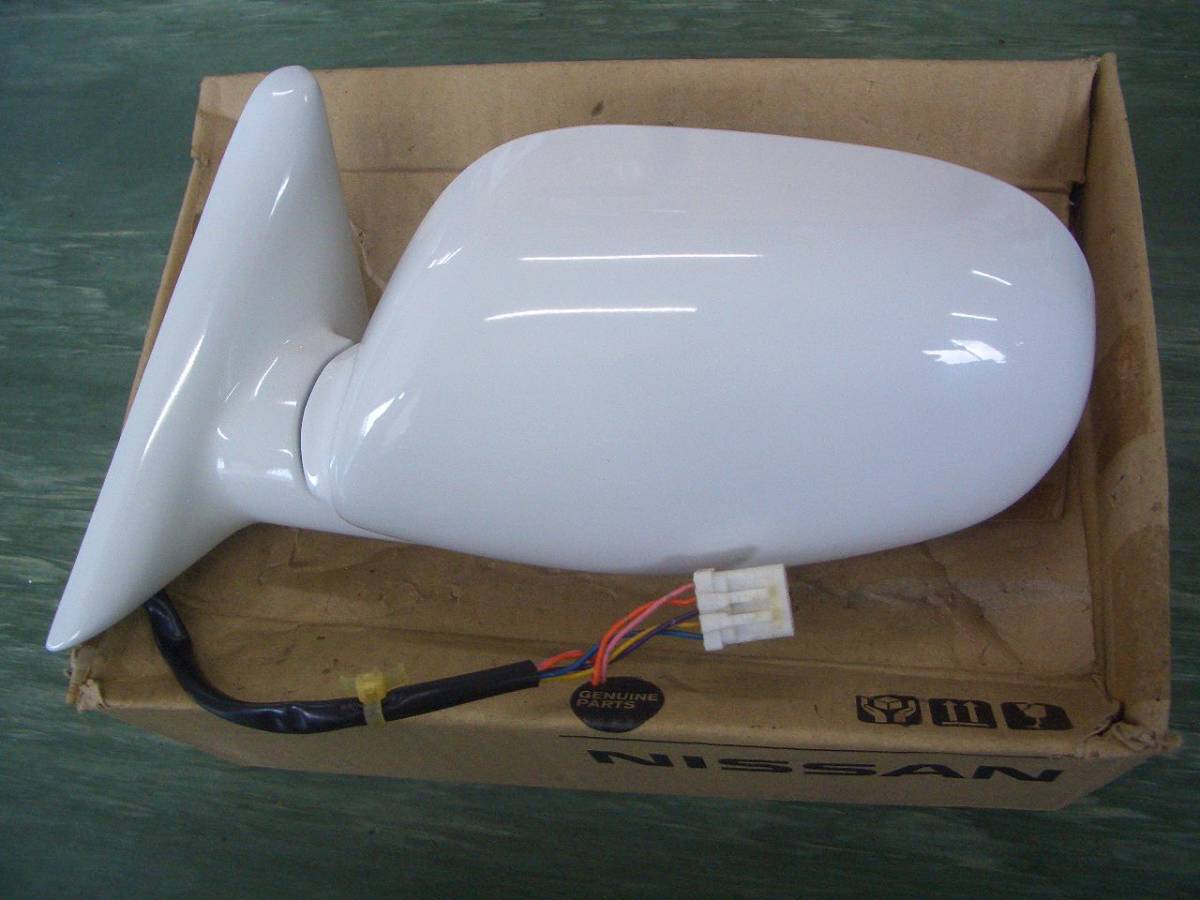 3887●BCNR33 BNR33 ER33 R33 GTR GT スカイライン 2D クーペ ドアミラー 4572 ホワイト QM1 左 高年式 新同品