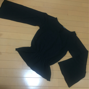  Jill Stuart * Flare sleeve * design sweat * black 