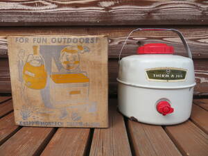 THERM A JUG box attaching METAL INDUSTRIES Cold Hod Vintage in dust real America garage display (819)