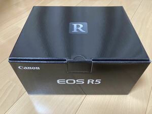 【新品未使用】　キヤノン Canon EOS R5 ボディ あんしんメンテクーポン（EOS R5・R6用）×１付き