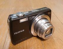 FUJIFILM FINEPIX F100fd 富士フイルム デジタルカメラ デジカメ a29j29cy_画像1