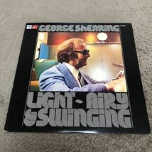 George Shearing Light airy and swinging ジョージシアリング /【国内盤見本盤】LP レコード / ULX-2-P / ライナー有 / ジャズピアノ /_画像1