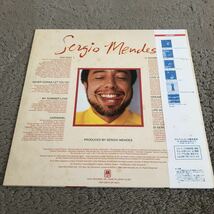 SERGIO MENDES セルジオメンデス 愛をもう一度 /【国内盤帯付】LP レコード /AMP28076/歌詞カード有/ボサノバ/_画像2