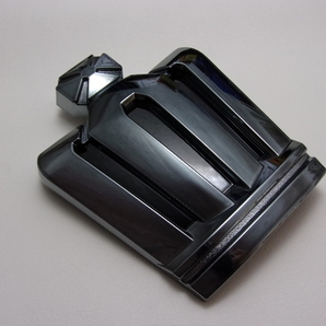 【 210系 クラウン ロイヤルサルーン CROWN RoyalSaloon 】プラチナ ブラック エンブレム フロント王冠(プリクラッシュシステム無し車用)