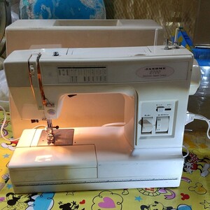 ★ JANOME ジャノメ大型電動ミシン ModelNo.2700