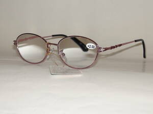 《新品！》老眼鏡 レディス・メンズ +2.50 ピンクメタルフレーム 七宝風赤いビジュー 非球面レンズ ＵＶコート